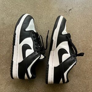 NIKE DUNK LOW